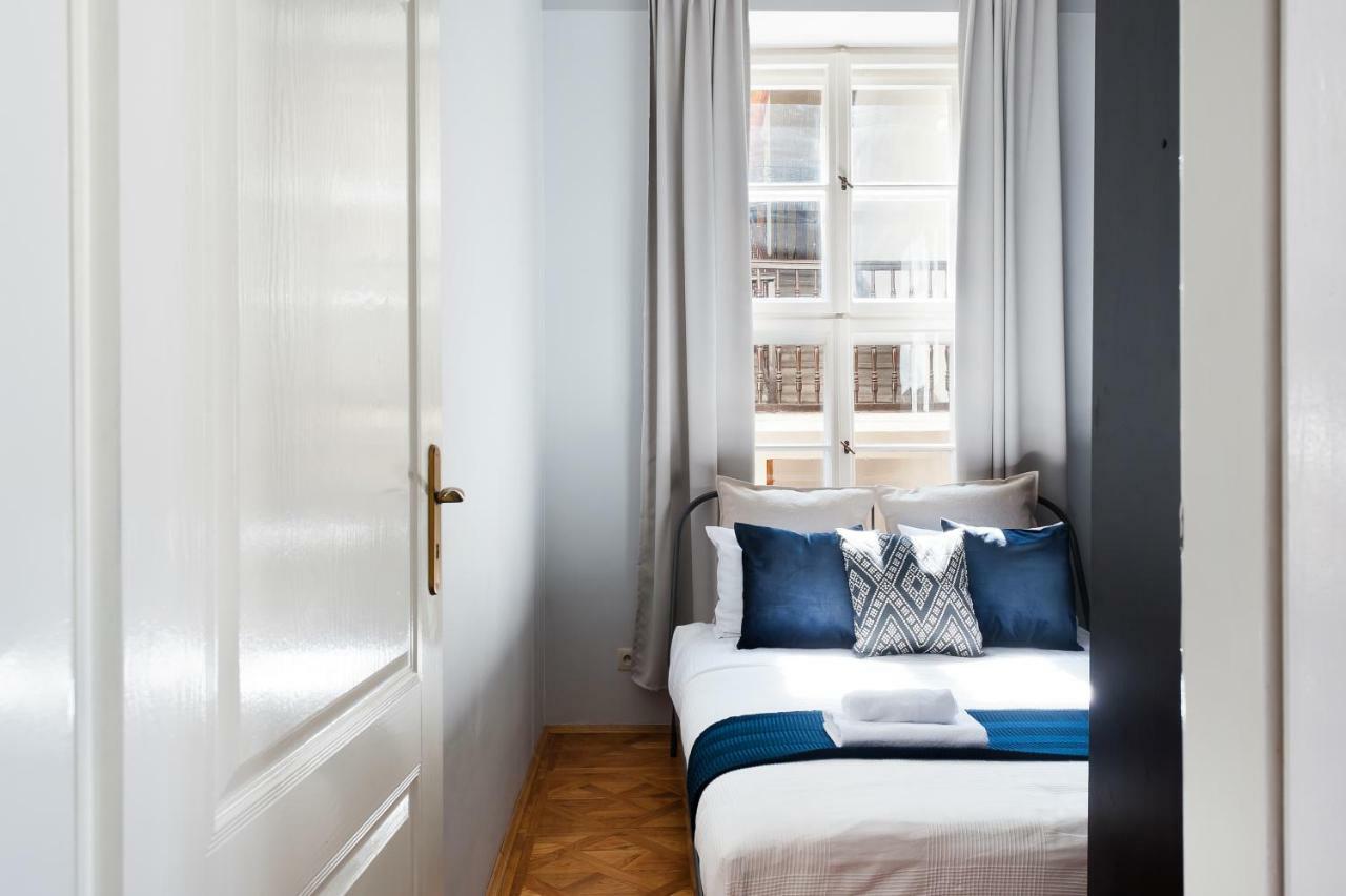 Square Apartment - Loftaffair Krasków Eksteriør bilde